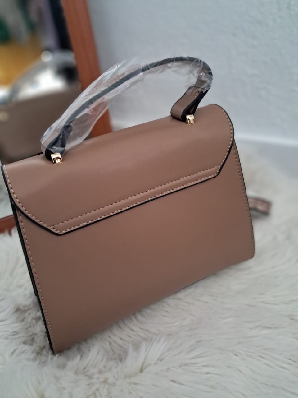 Cartera Elegante Satchel Correa Ajustable color kaki
