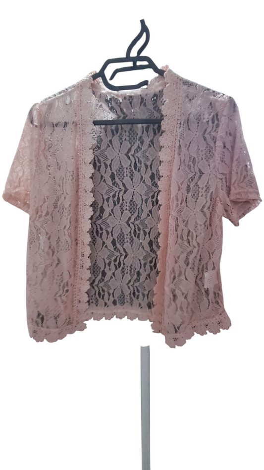 Bolero ligero Ideal para combinar con tus jeans favoritos o tu vestido favorito. Tallas M L