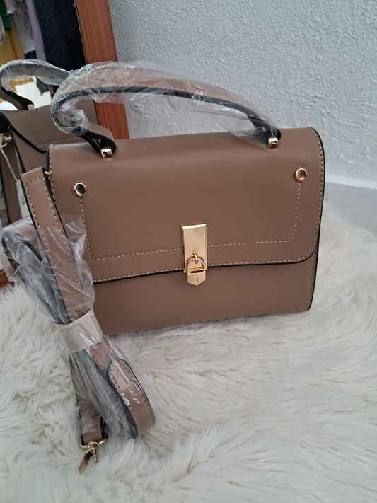 Cartera Elegante Satchel Correa Ajustable color kaki