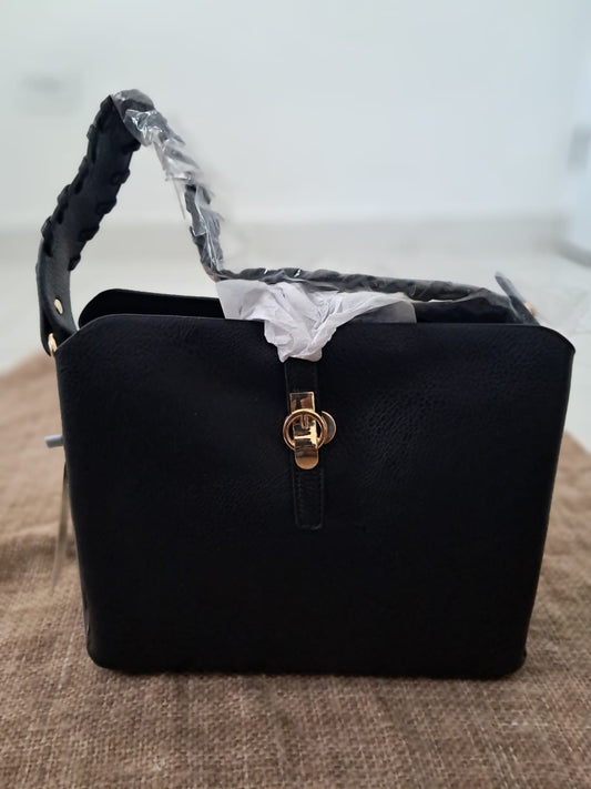 Cartera Negra Shoulder Bag